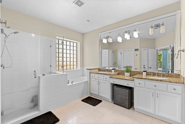 Building Photo - 27 E Artist Grove Cir