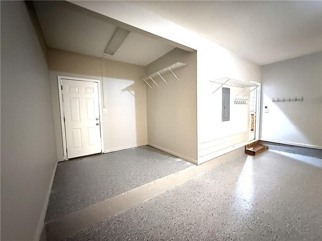 Building Photo - 1310 Rosewood Dr