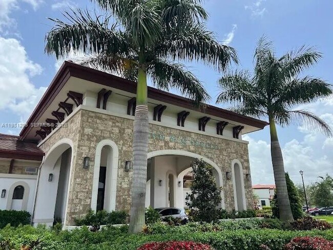 Building Photo - 3328 W 114th Terrace