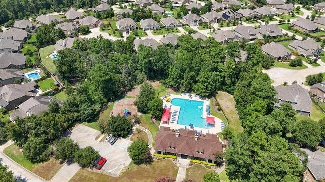 Building Photo - 1923 Graystone Hills Dr