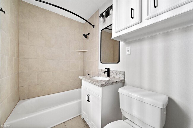 Building Photo - 1 br, 1 bath Duplex - 230 West 27th Street 2