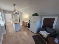 Building Photo - 1524 N 60th St