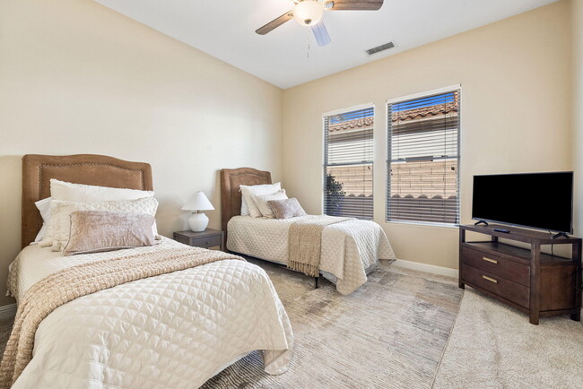 Building Photo - 49460 Rancho San Francisquito