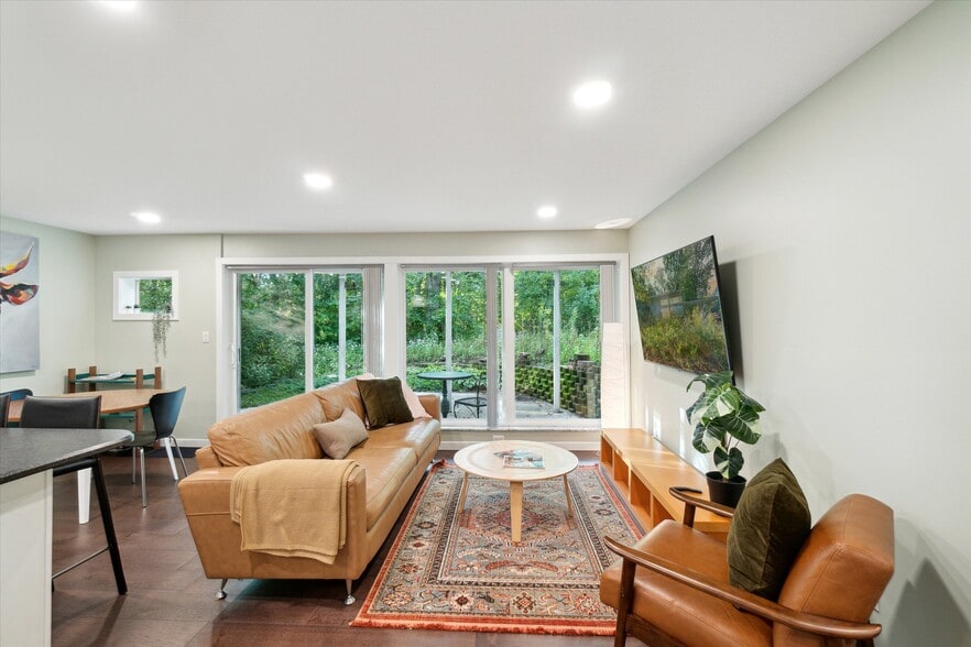 Building Photo - 1807 Fair St