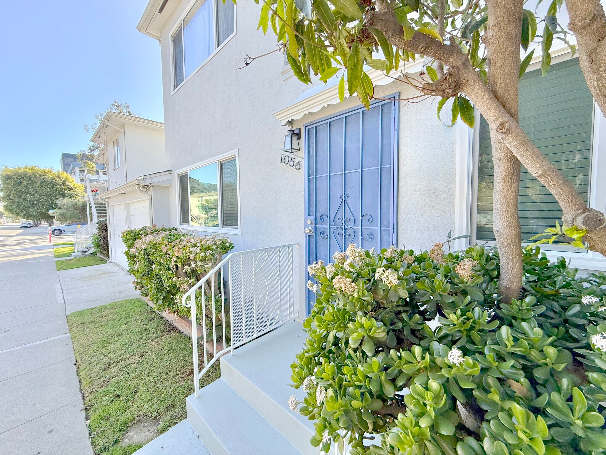 Building Photo - 231 California Ave