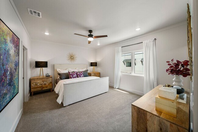 Building Photo - Discover modern elegance in the newly constructed Edgewater Condominiums, a boutique community fe...