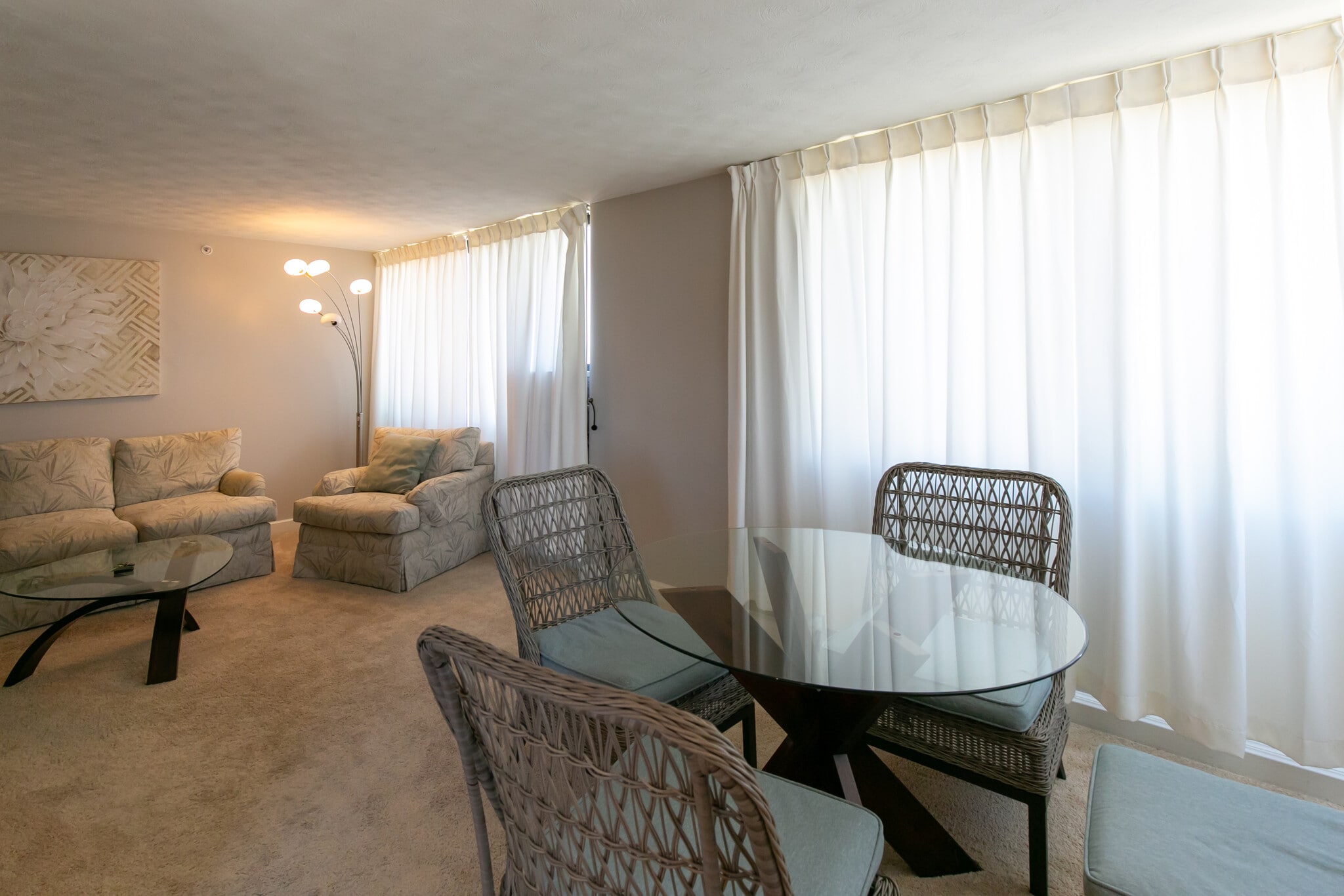 Building Photo - 343 Hobron Ln