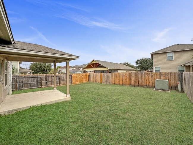 Building Photo - 1826 Strawhouse Way