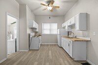 Building Photo - 1211 W 30th St