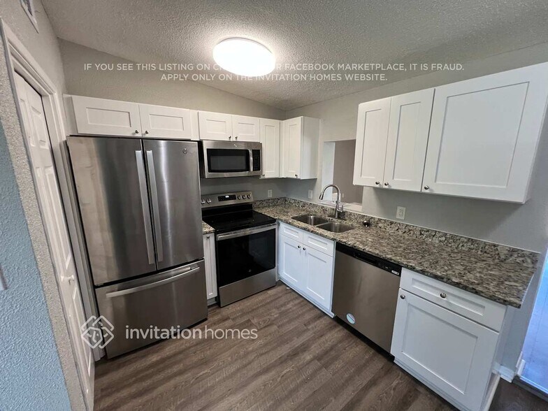 Building Photo - 11678 104th St