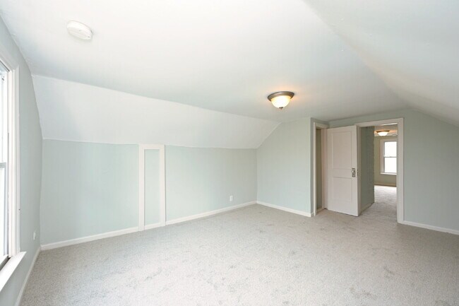 Building Photo - Renovated East Nashville Home | 3BR + Washer/Dryer + Off-Street Parking