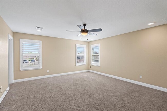 Building Photo - 100 Speckle Park Dr