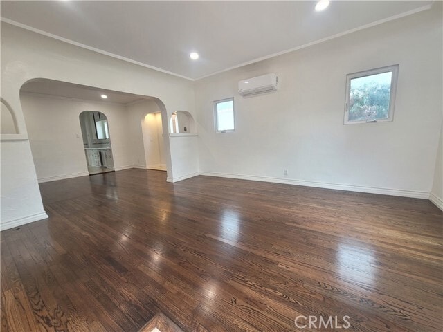 Building Photo - 628 Harding Dr