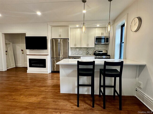 Building Photo - 4810 Boston Post Rd