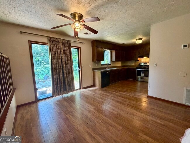 Building Photo - 5185 Paisley Ct NW