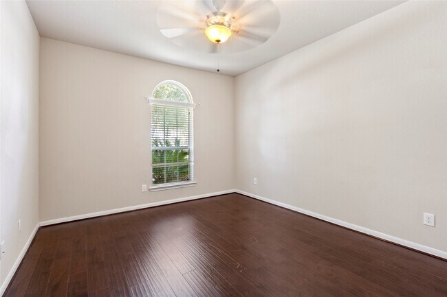 Building Photo - 13402 Indigo Sands Dr