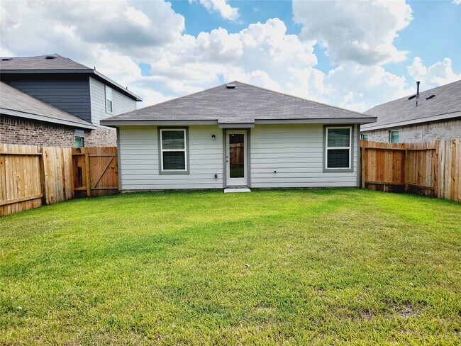 Building Photo - 6043 Canyon Dawn Dr