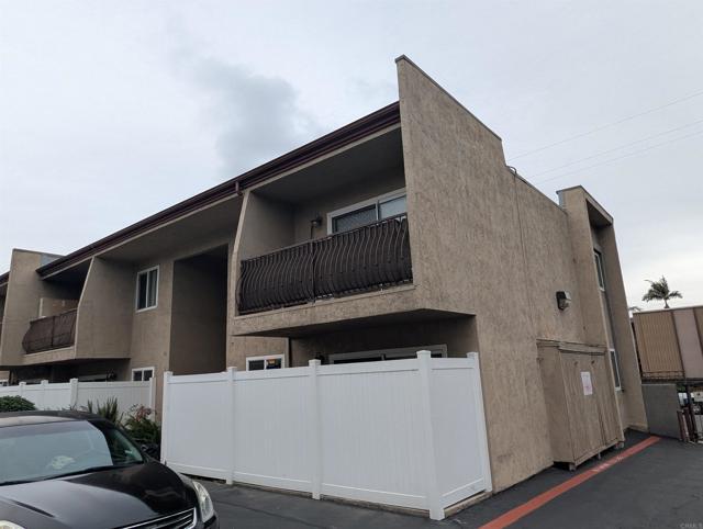 Building Photo - 930 Peach Ave