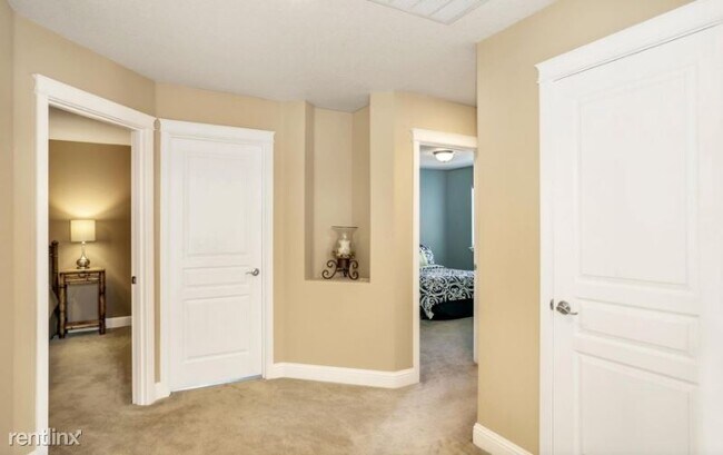 Building Photo - 5 br, 3 bath House - 17901 NE 36th Way