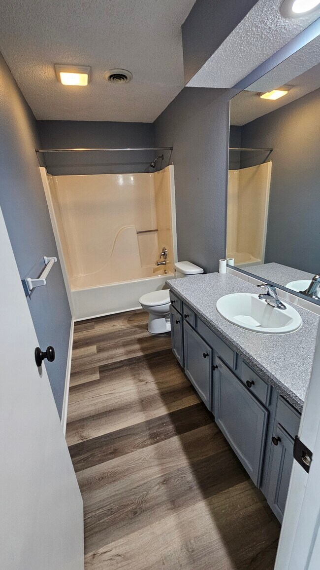 Building Photo - Gilbert 4