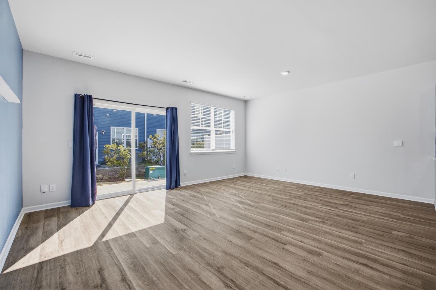 Building Photo - 6668 Lemon Ln