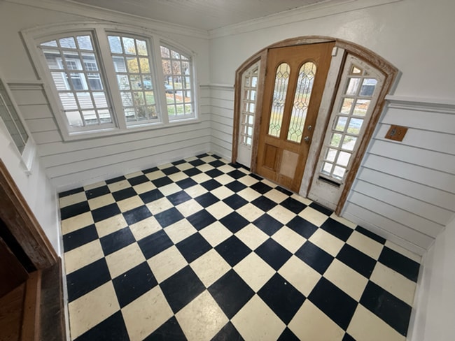 Building Photo - ? Updated 4BR/2BA Single-Family Home — Garage Parking, Water & Lawn Care Included ?