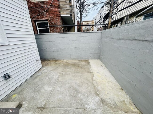 Building Photo - 2013 S Bouvier St
