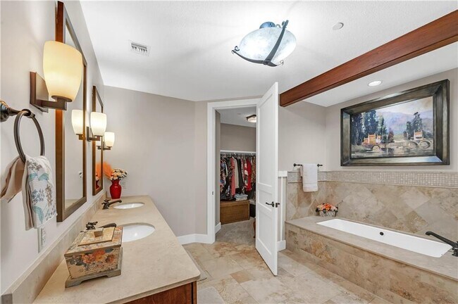 Building Photo - 18269 Colony Dr Dr