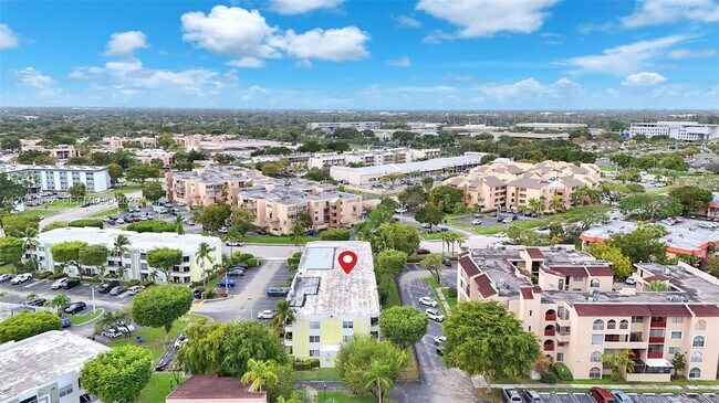 Building Photo - 10755 SW 108th Ave