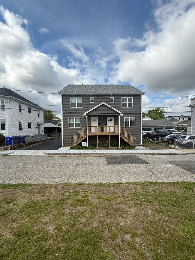 Building Photo - 15 Sybaris St