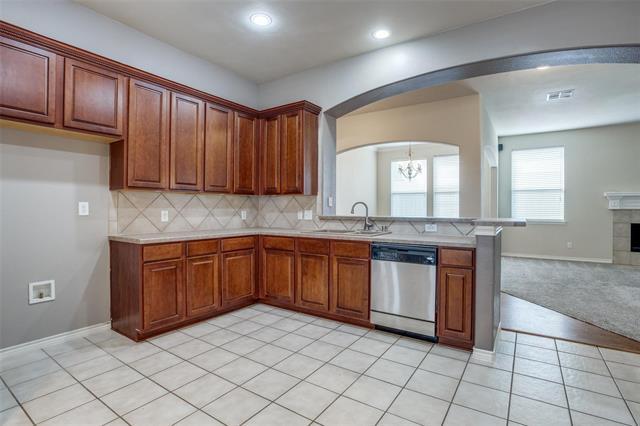 Building Photo - 1627 Summerfield Dr
