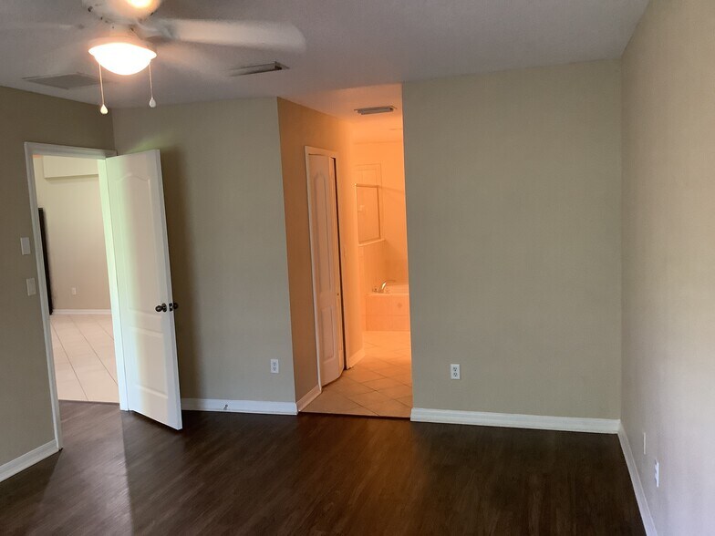 Building Photo - 376 John's Creek Pkwy