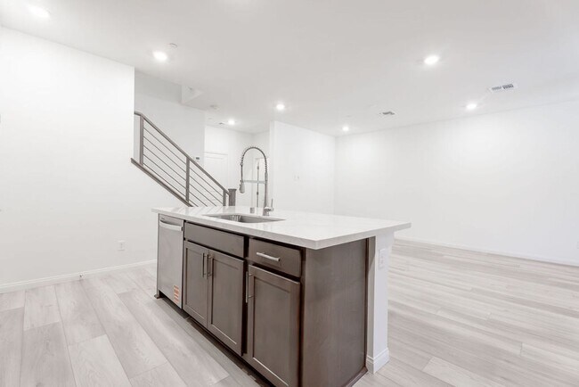 Building Photo - 91 Cinder Cone Ln