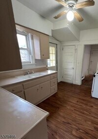 Building Photo - 54 Stuyvesant Ave
