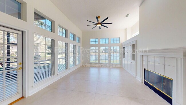 Building Photo - 10061 Vineyard Lake Rd E