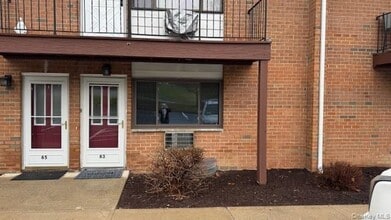 Building Photo - 63 Poplar Ln