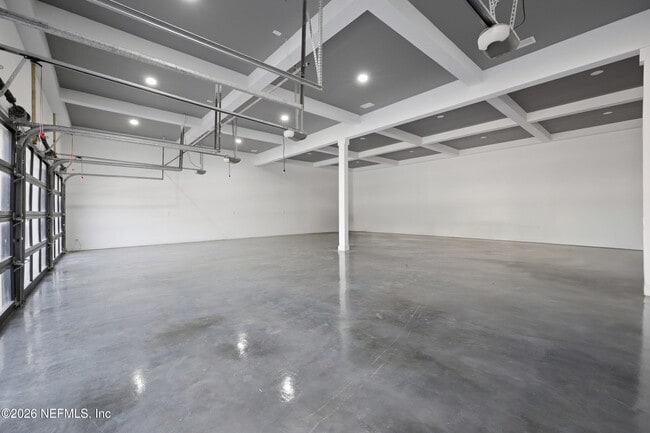 Building Photo - 1450 Wentworth Ave