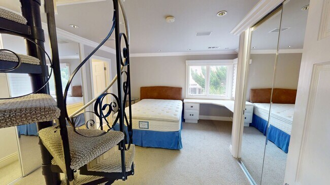 Building Photo - Unfurnished - Custom Built Home | Short-Term Lease