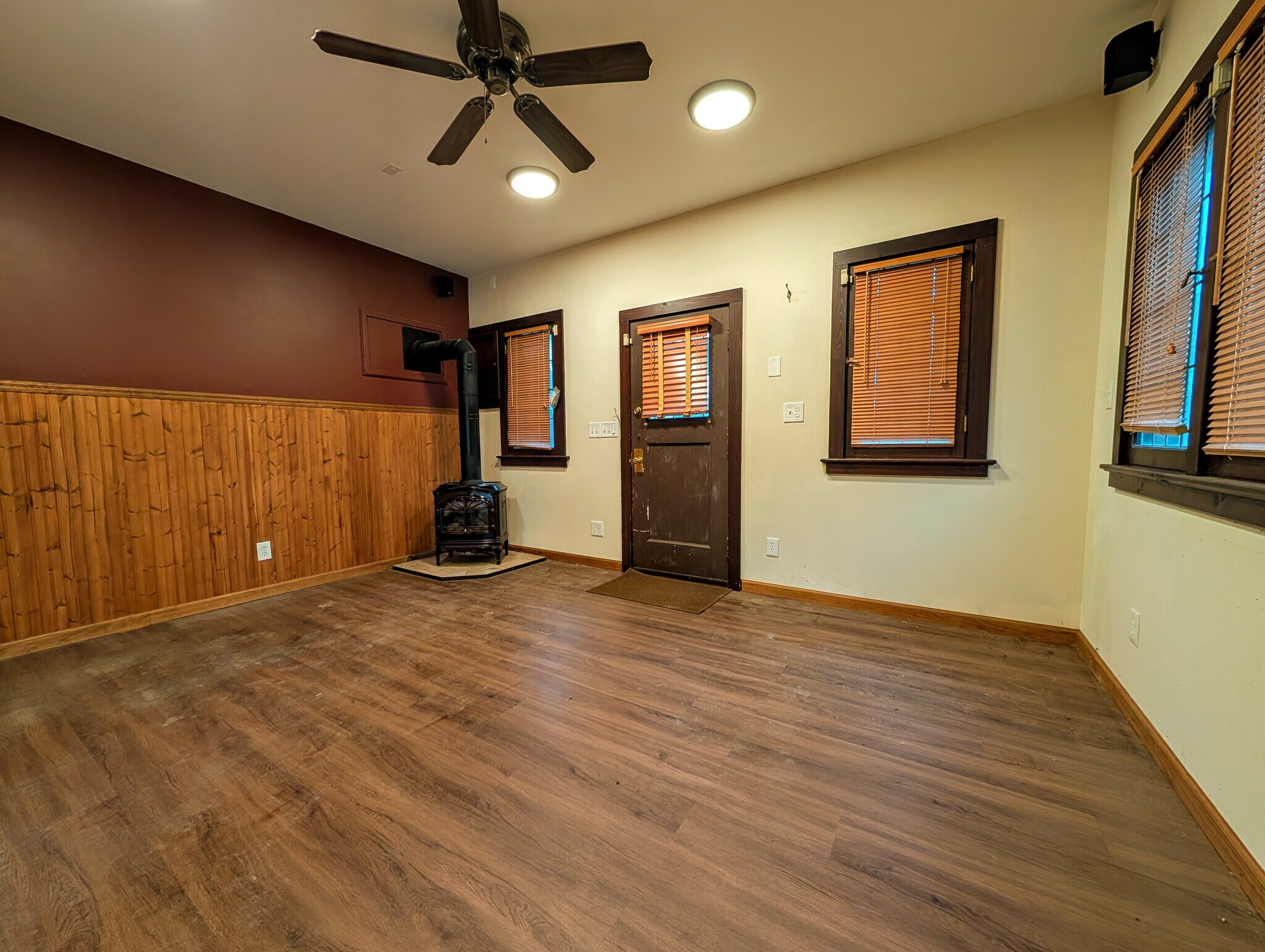 Building Photo - 416 Yarmouth Rd