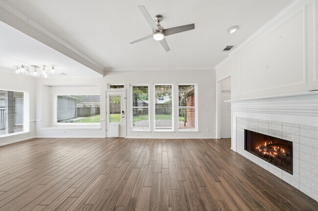 Building Photo - 2214 Lytham Ln