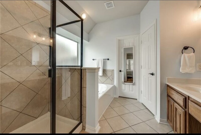 Building Photo - 2902 Aurora Mist Dr
