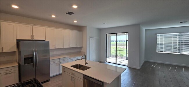 Building Photo - 5310 Calypso Ct