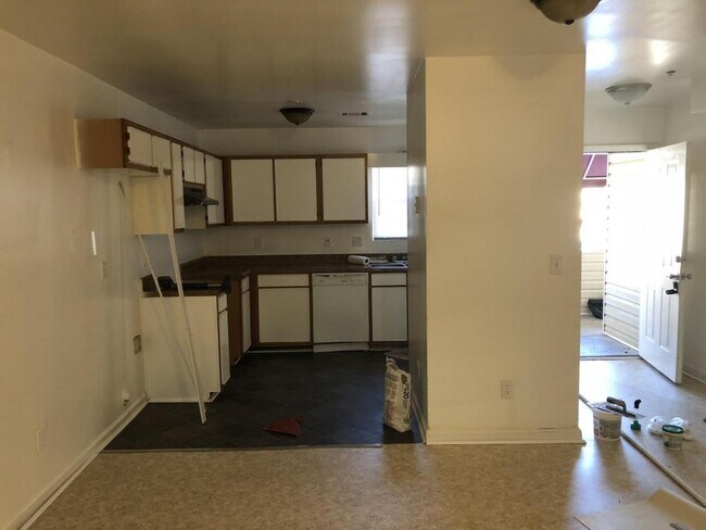 Building Photo - 304 Ardale Dr