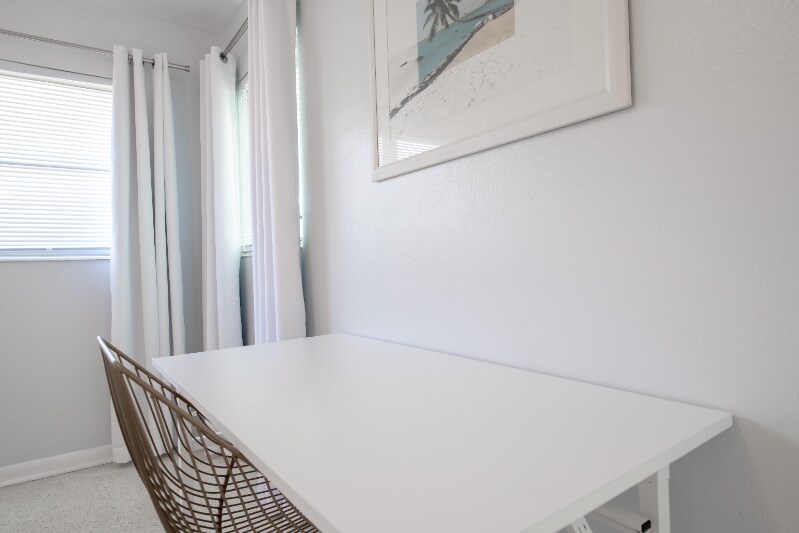 Building Photo - 620 SE 47th St