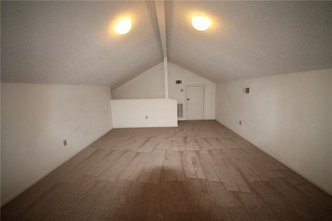 Building Photo - 3206 Spaniel Dr
