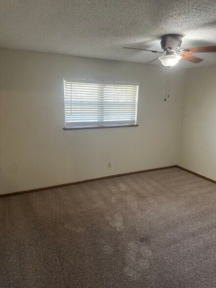 Building Photo - 2926 Briargrove Ln