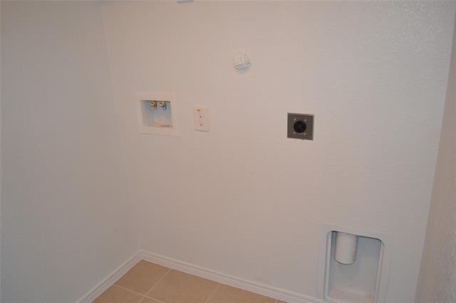 Building Photo - 921 Swan Ridge Dr