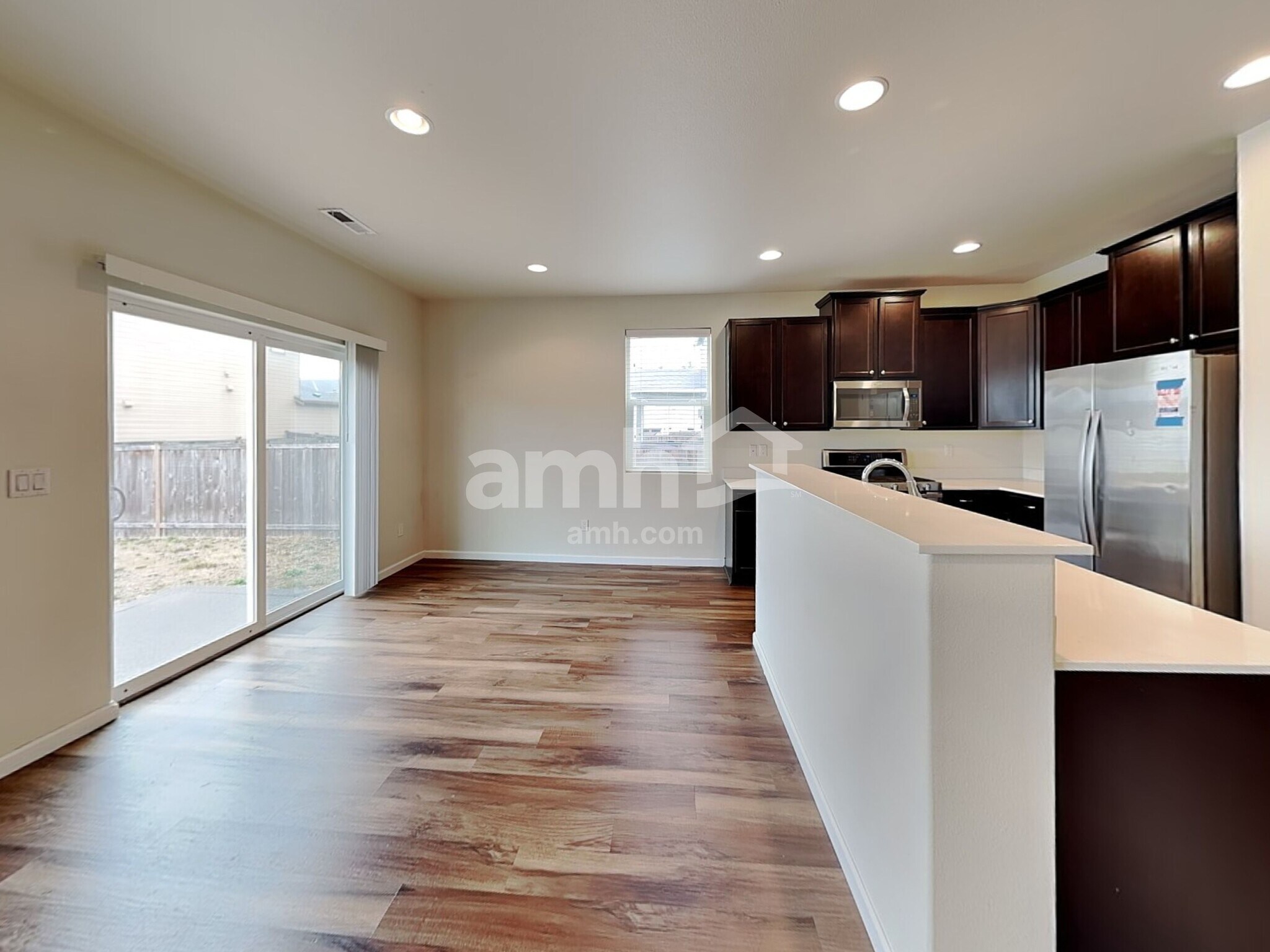 Building Photo - 16602 NE 91st St