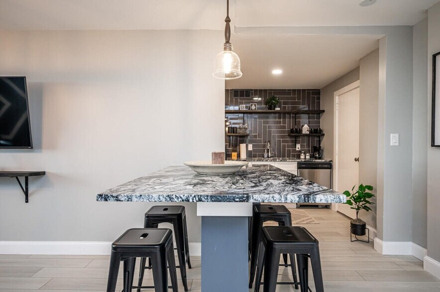 Building Photo - 215 Piedmont Ave NE