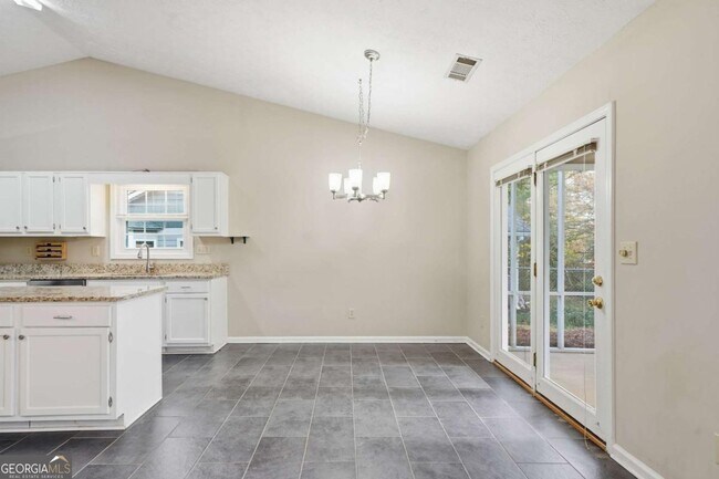 Building Photo - 3070 Bugle Dr